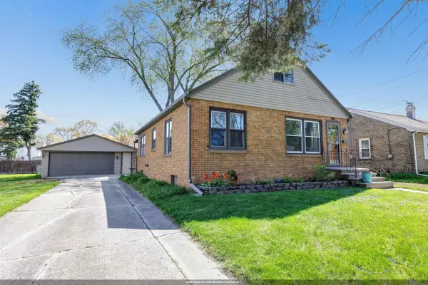 982 Holzer Street, GREEN BAY, WI 54303