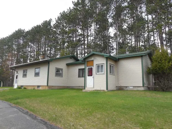 N6997 Left Foot Lake Road, CRIVITZ, WI 54114