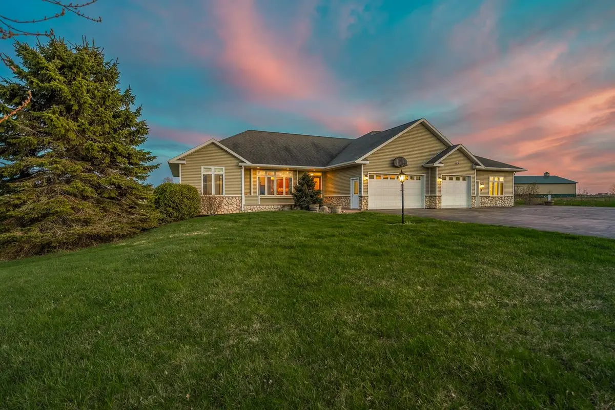 N2808 Apple Lane, Kewaunee, WI 54216-9577 - #1