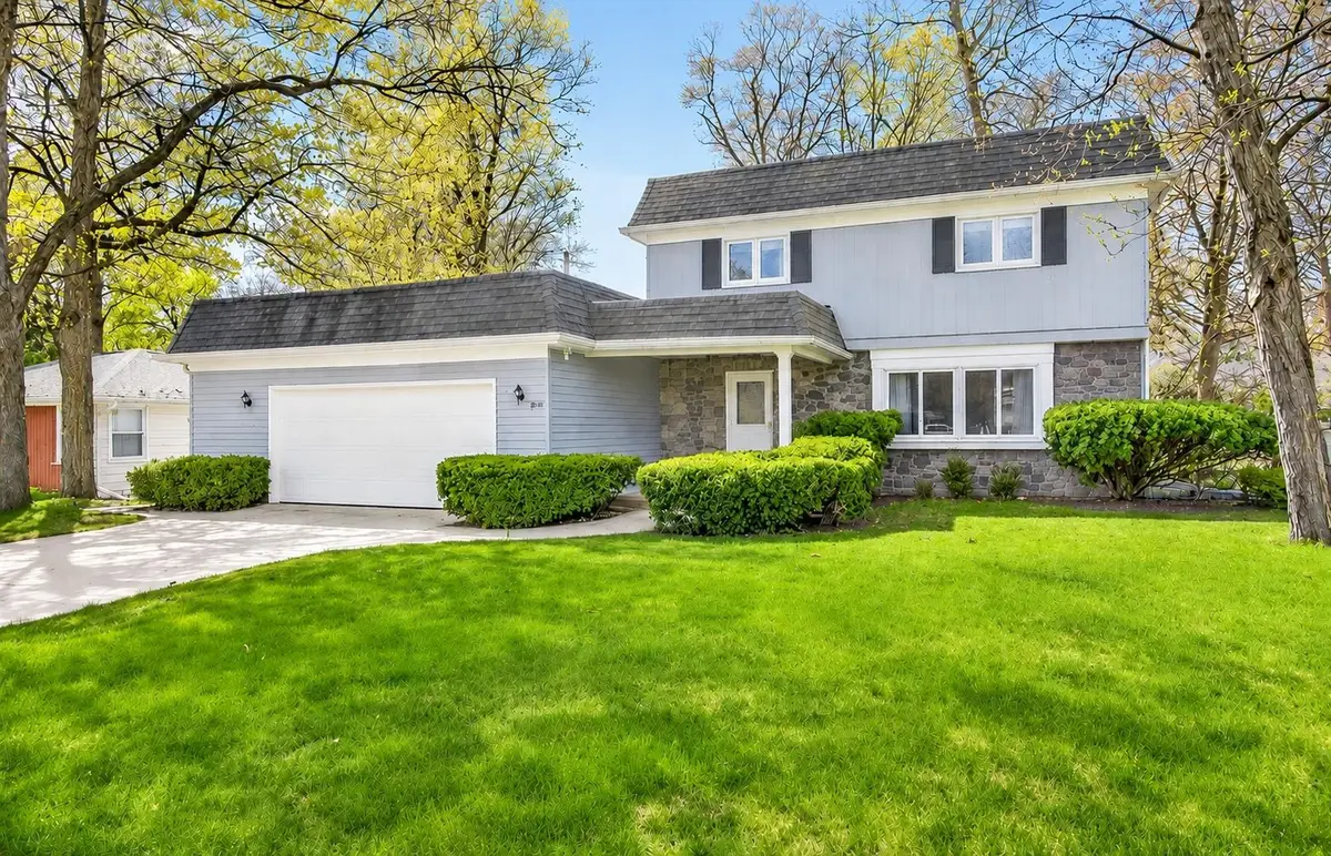 1039 E Glendale Avenue, Appleton, WI 54911 - #1
