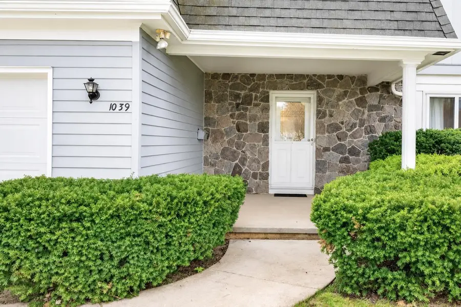 1039 E Glendale Avenue, Appleton, WI 54911 - #3