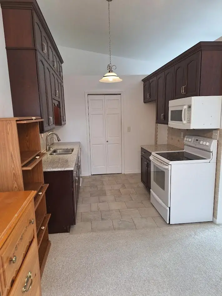 248 Bayberry Lane, Fond Du Lac, WI 54935-4608 - #2
