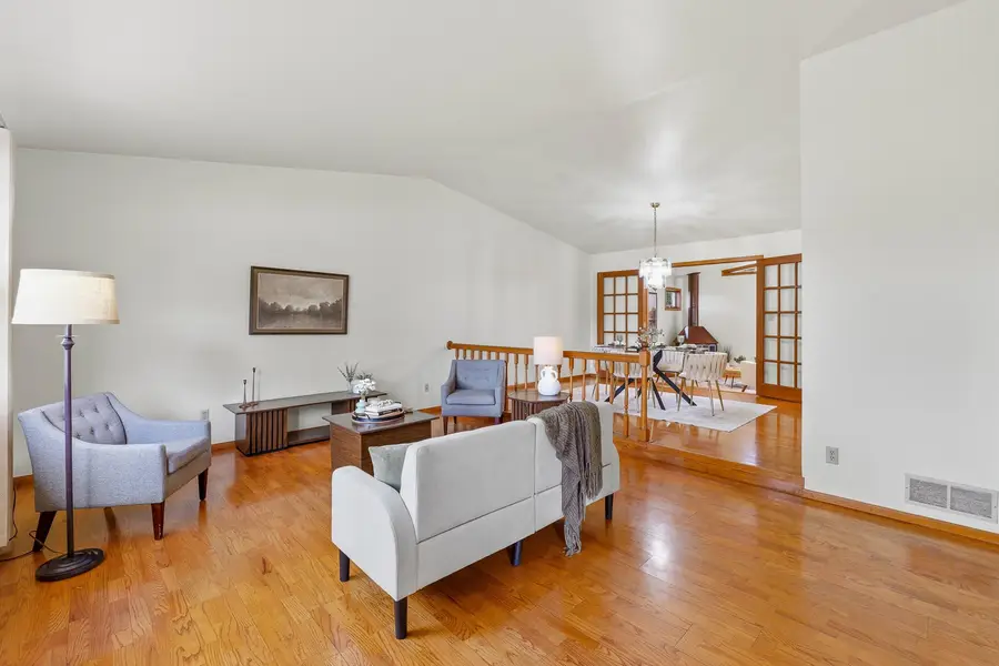 920 S Westhaven Drive, Oshkosh, WI 54904 - #2