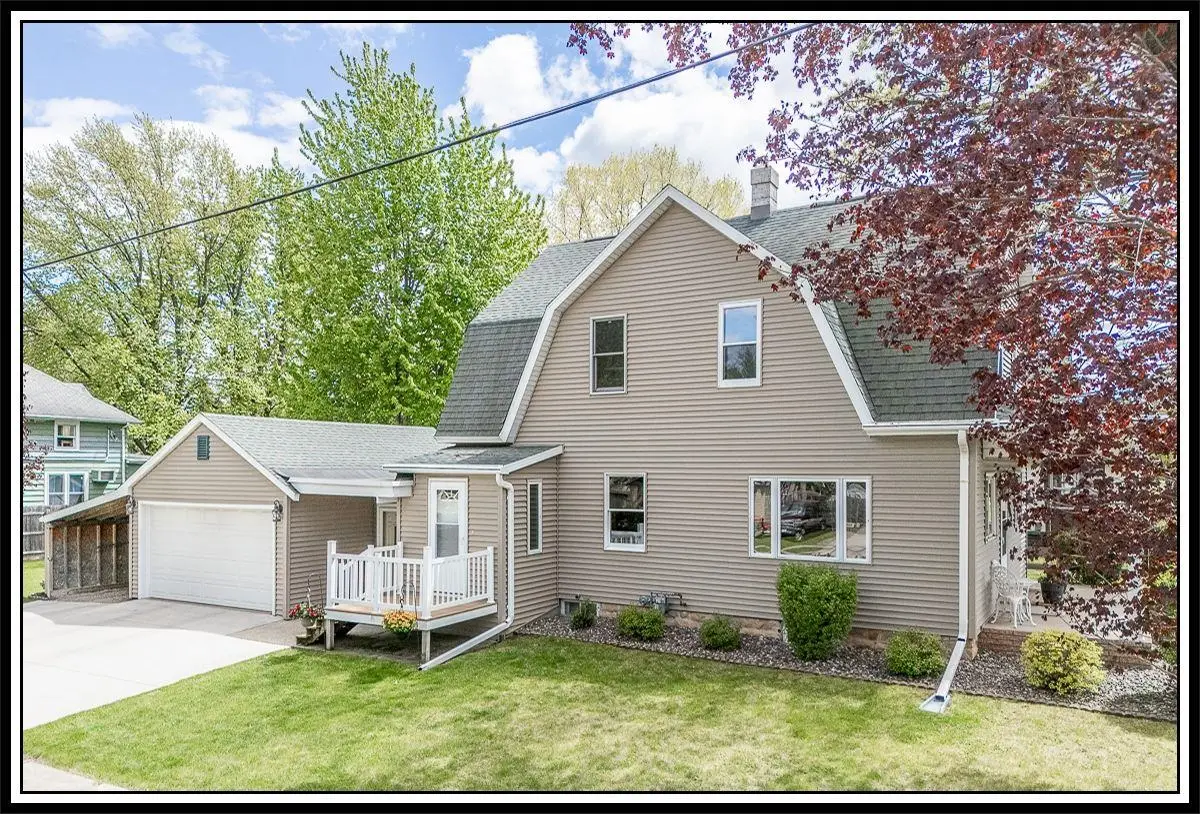 1002 Mill Street, New London, WI 54961-1972 - #1