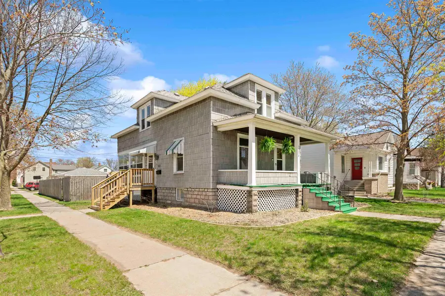 1328 10th Street, Marinette, WI 54143 - #3