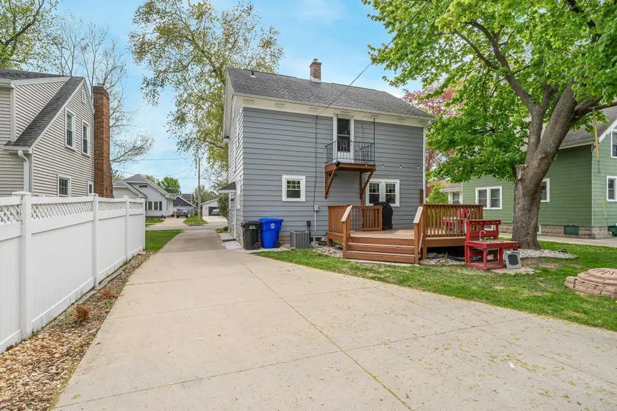 708 E Circle Street, Appleton, WI 54911-3730 - #3