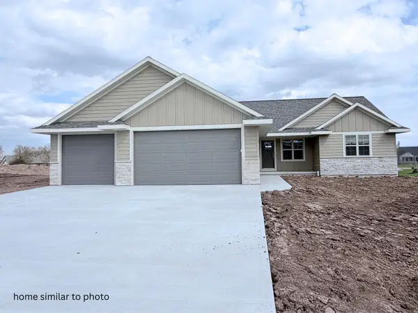 1429 Crossroads Drive, DE PERE, WI 54115