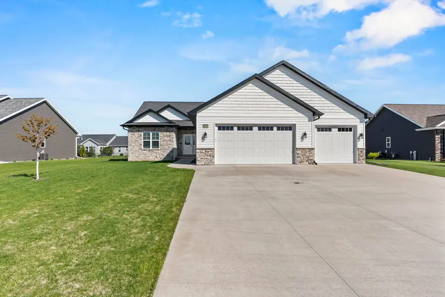 1983 Mimosa Lane, Neenah, WI 54956 - #2