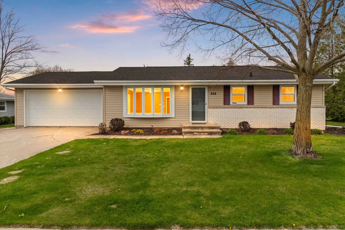 224 E National Avenue, Brillion, WI 54110-1539 - #1