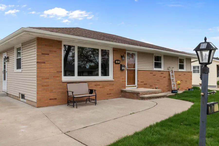 707 S Joseph Street, Appleton, WI 54915-3538 - #2