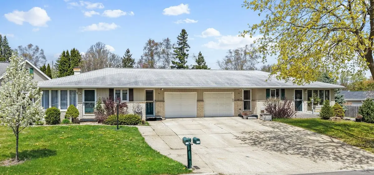 401 Steven Street, Green Bay, WI 54303-4615 - #1