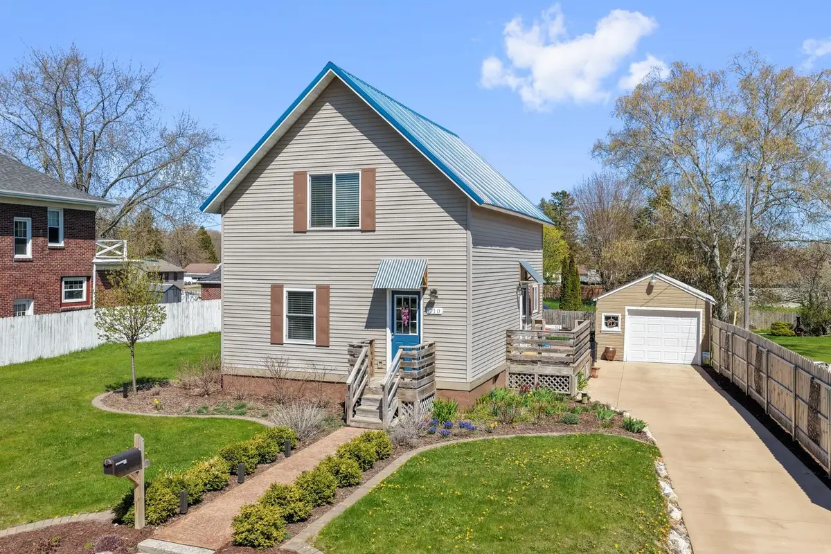 710 1st Street, Kewaunee, WI 54216-1506 - #1