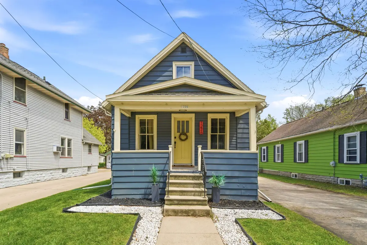 1226 Bay Shore Drive, Oshkosh, WI 54901 - #1