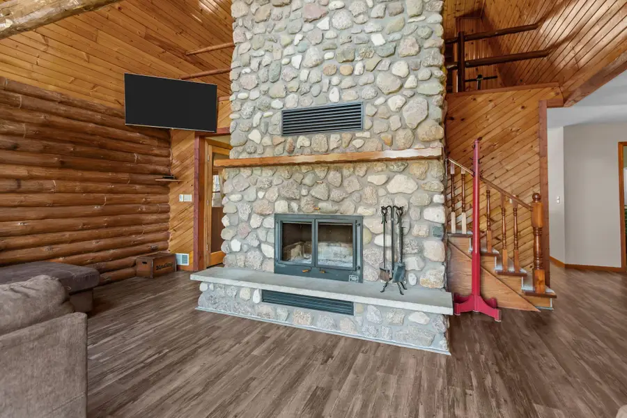 W9946 View Ridge Lane, New London, WI 54961 - #3