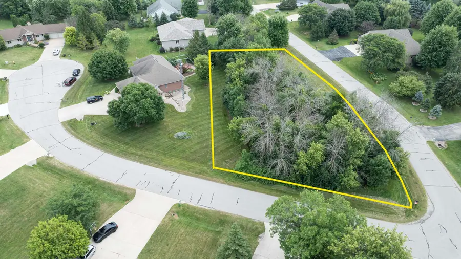 Charleen Lane #7, Greenville, WI 54942 - #3