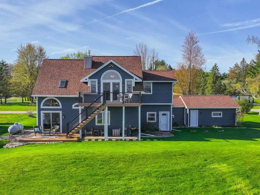 E5694 Waukaunaka Street, Weyauwega, WI 54983 - #2