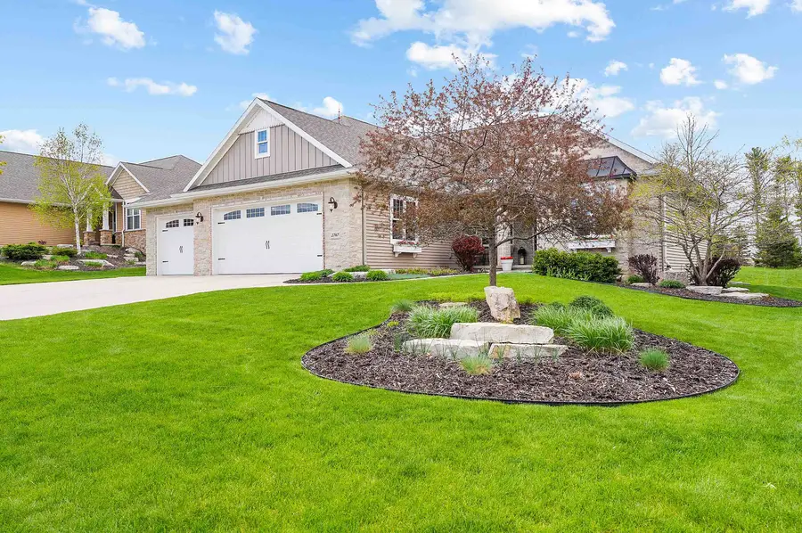 3747 Copper Oak Circle, Green Bay, WI 54313 - #2