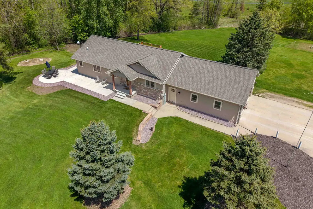 3102 Heise Road, Omro, WI 54963-9456 - #1