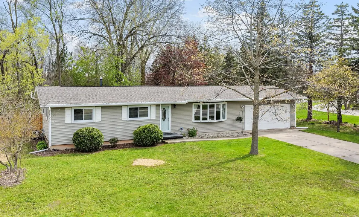 2566 Greenbrier Road, Green Bay, WI 54311-6514 - #1