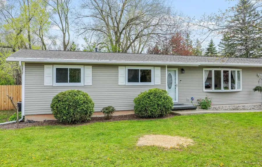 2566 Greenbrier Road, Green Bay, WI 54311-6514 - #2