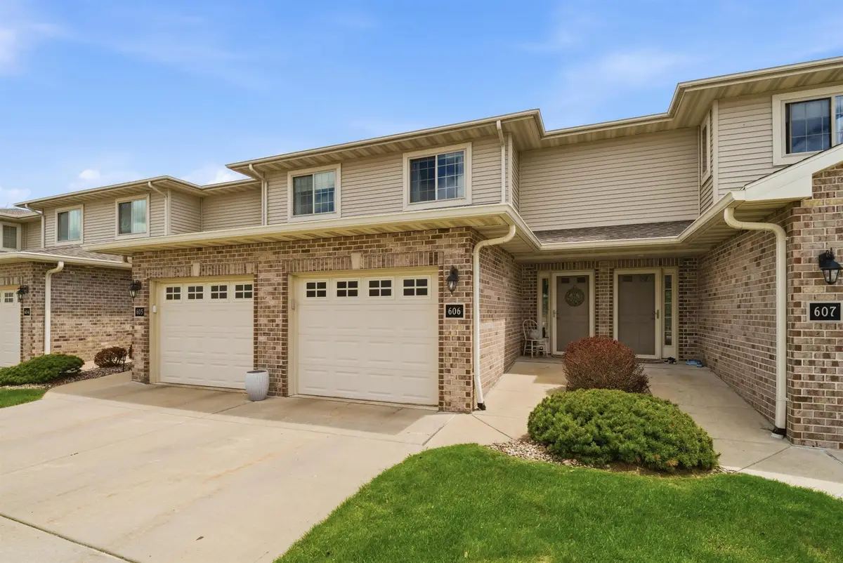 1300 Alpine Drive, Green Bay, WI 54311 - #1