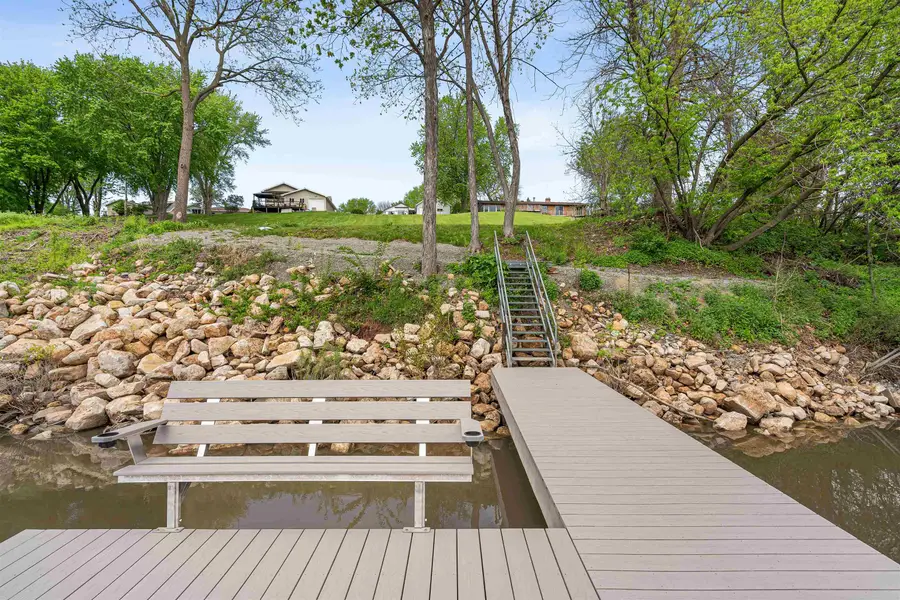 739 Park Street, Wrightstown, WI 54180-1017 - #2