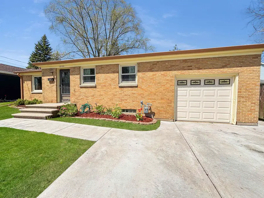 1520 S Ridge Road, Green Bay, WI 54304-3204 - #3