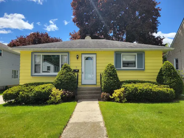 135 E Burnett Street, BEAVER DAM, WI 53916-1856