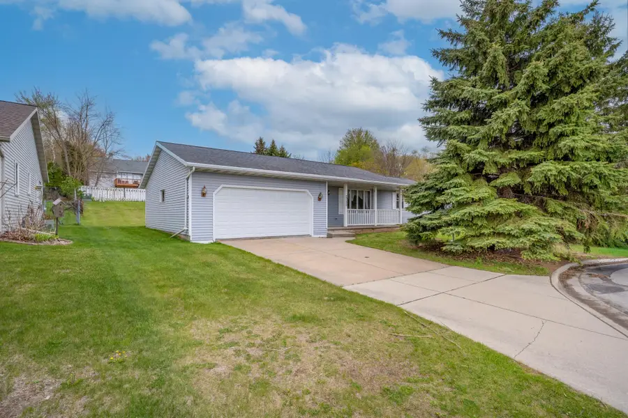 2750 St Anthony Drive, Green Bay, WI 54311-5846 - #3
