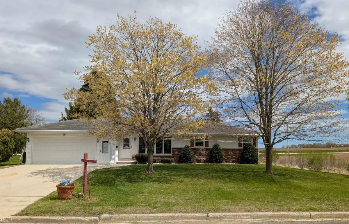 219 Elm Street, Whitelaw, WI 54247 - #1