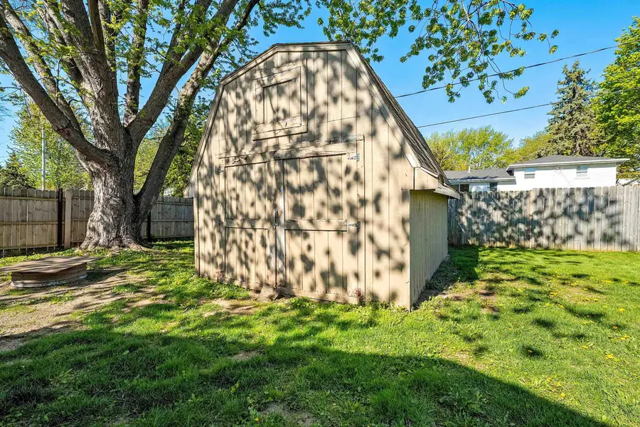 920 Lee Avenue, De Pere, WI 54115-1131 - #3