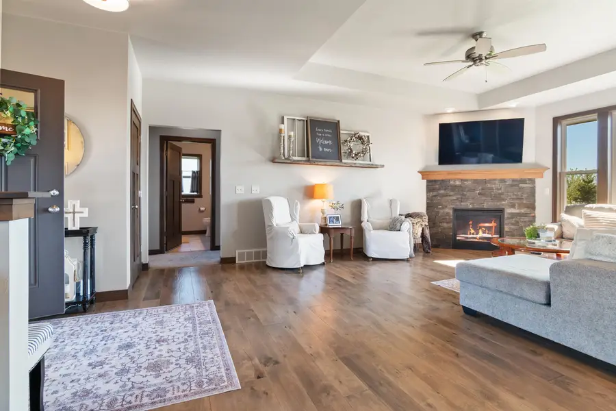 1342 Buckys Run, Howard, WI 54313 - #3