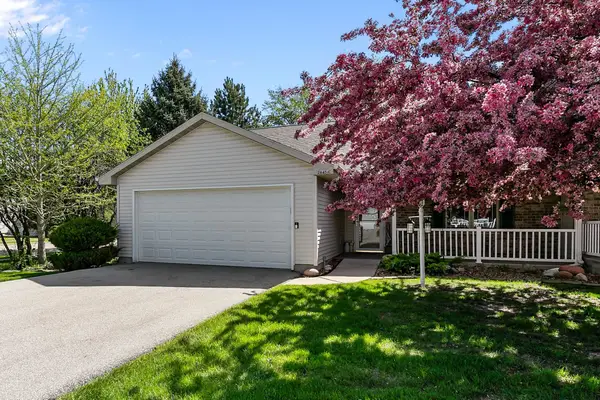 2645 Havenwood Drive #A, OSHKOSH, WI 54904