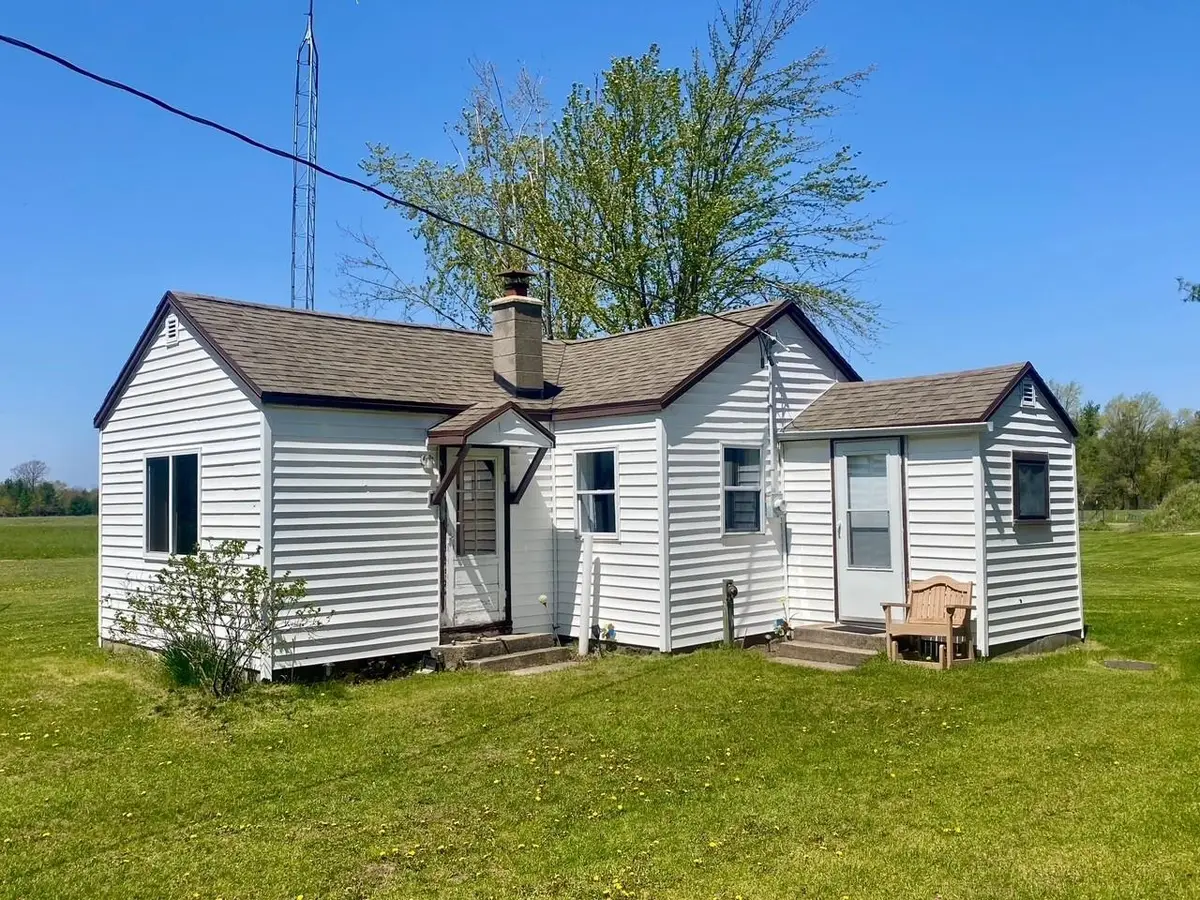 8918 State Highway 64, Pound, WI 54161 - #1