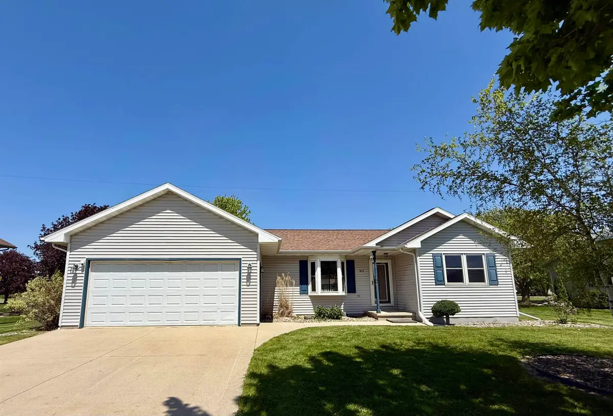 975 Whippoorwill Lane, Fond Du Lac, WI 54935 - #1