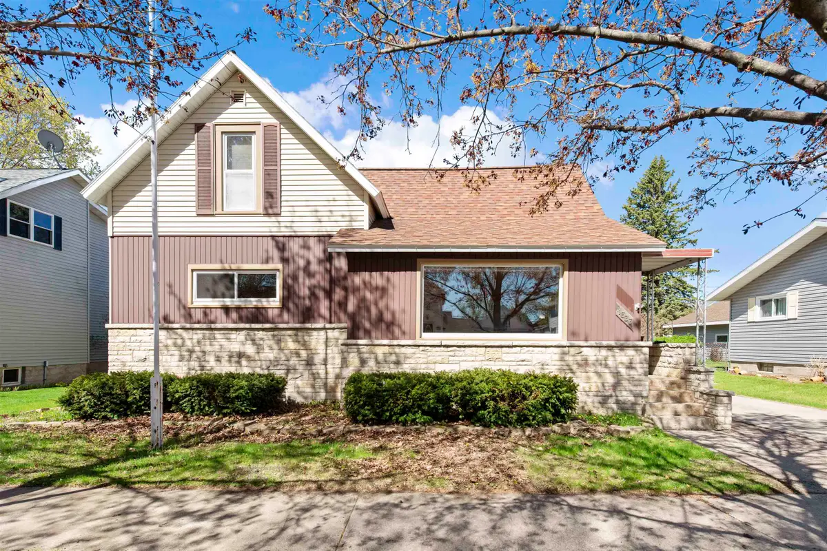 1333 Oakes Street, Marinette, WI 54143 - #1