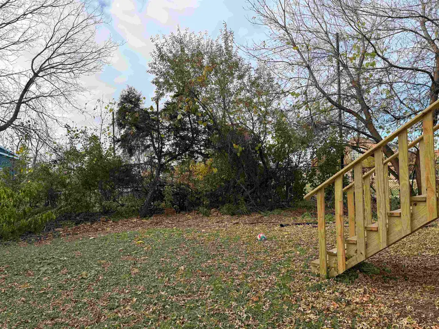 17 W Linwood Avenue, Oshkosh, WI 54901 - #2