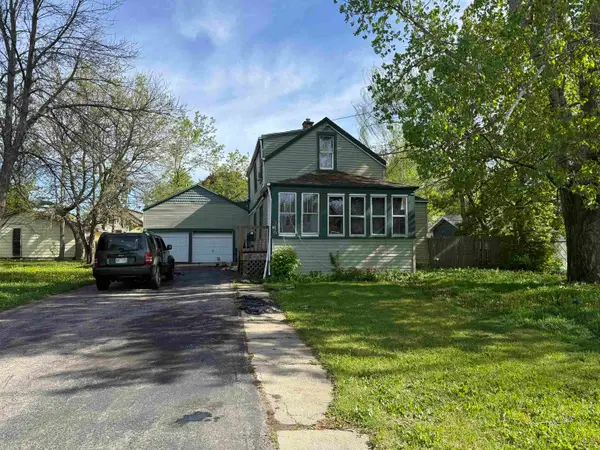 316 Oxford Avenue, OSHKOSH, WI 54901