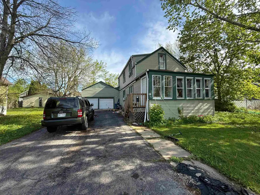 316 Oxford Avenue, Oshkosh, WI 54901 - #3
