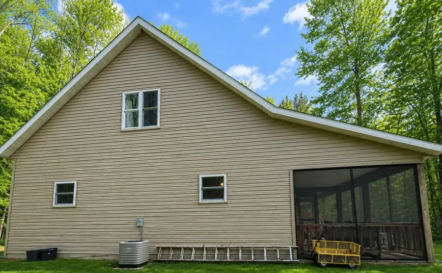 W7215 County Rd W, Crivitz, WI 54114 - #2