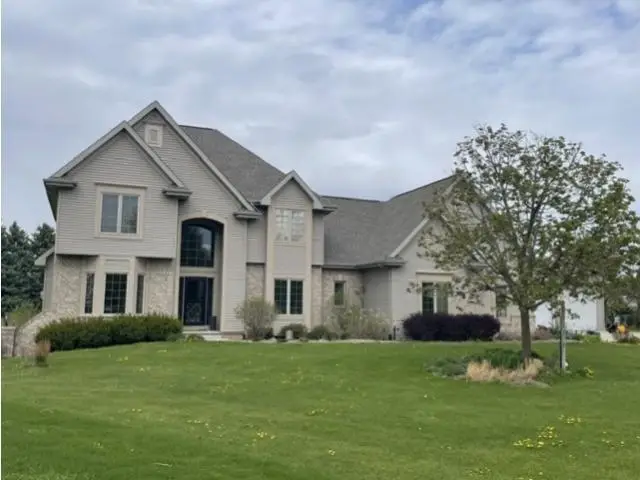 8048 Saquaro Court, Neenah, WI 54956 - #1