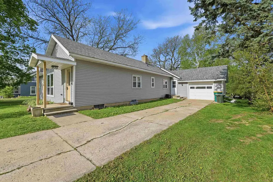 314 Eureka Street, Ripon, WI 54971 - #2