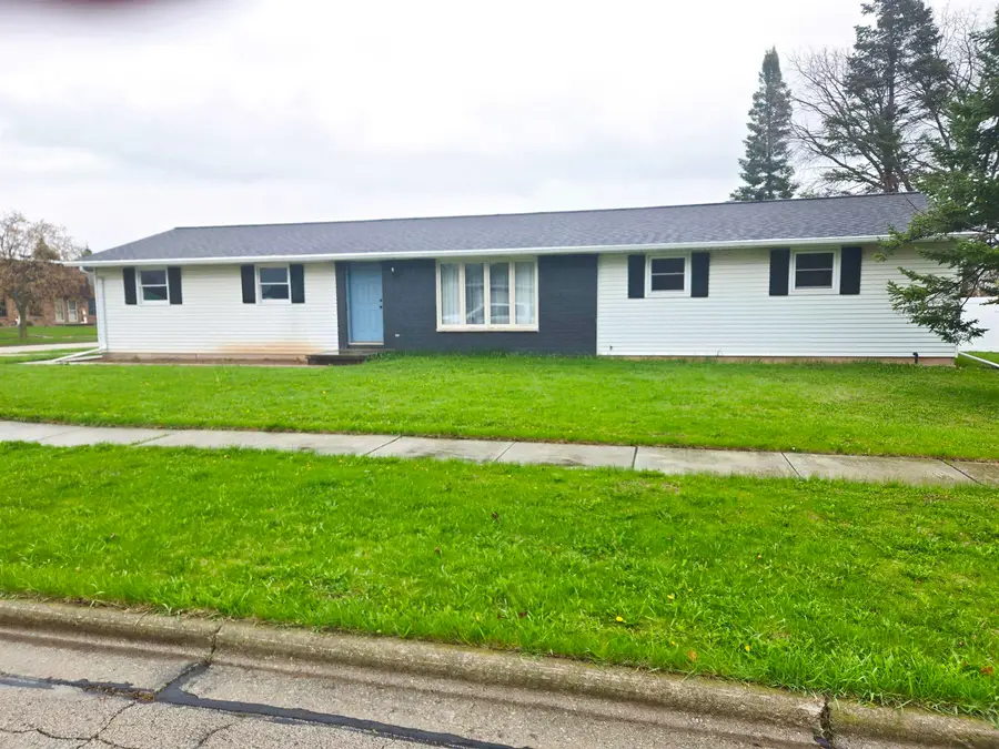 1237 Robin Street, De Pere, WI 54115 - #2