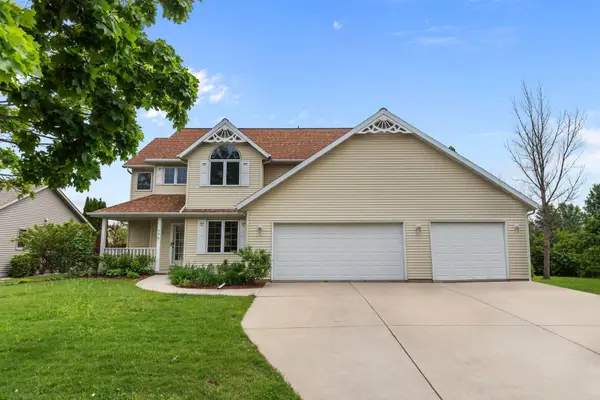 49 Aurora Lane, FOND DU LAC, WI 54935-2855