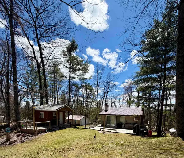 W12648 Fabian Lane, CRIVITZ, WI 54114