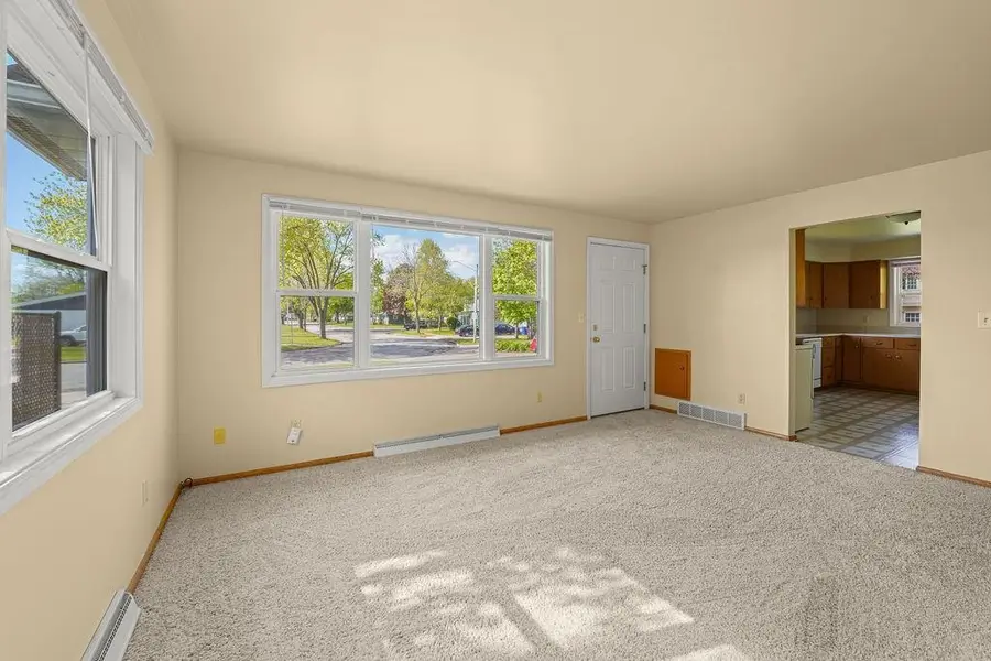 1906 W Pine Street, Appleton, WI 54914-5171 - #3