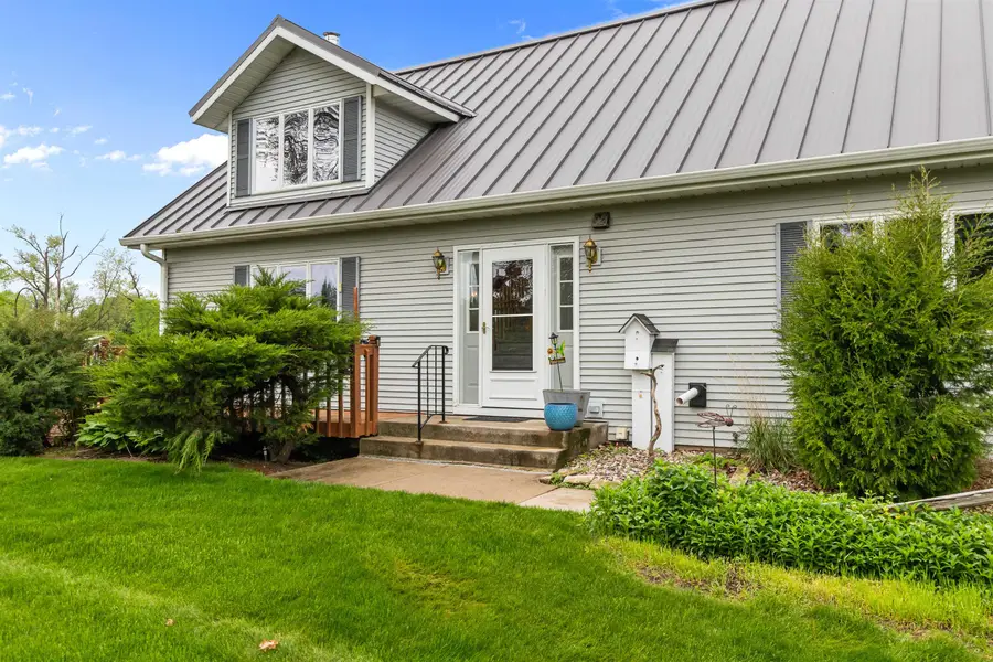 728 E River Drive, Omro, WI 54963 - #3