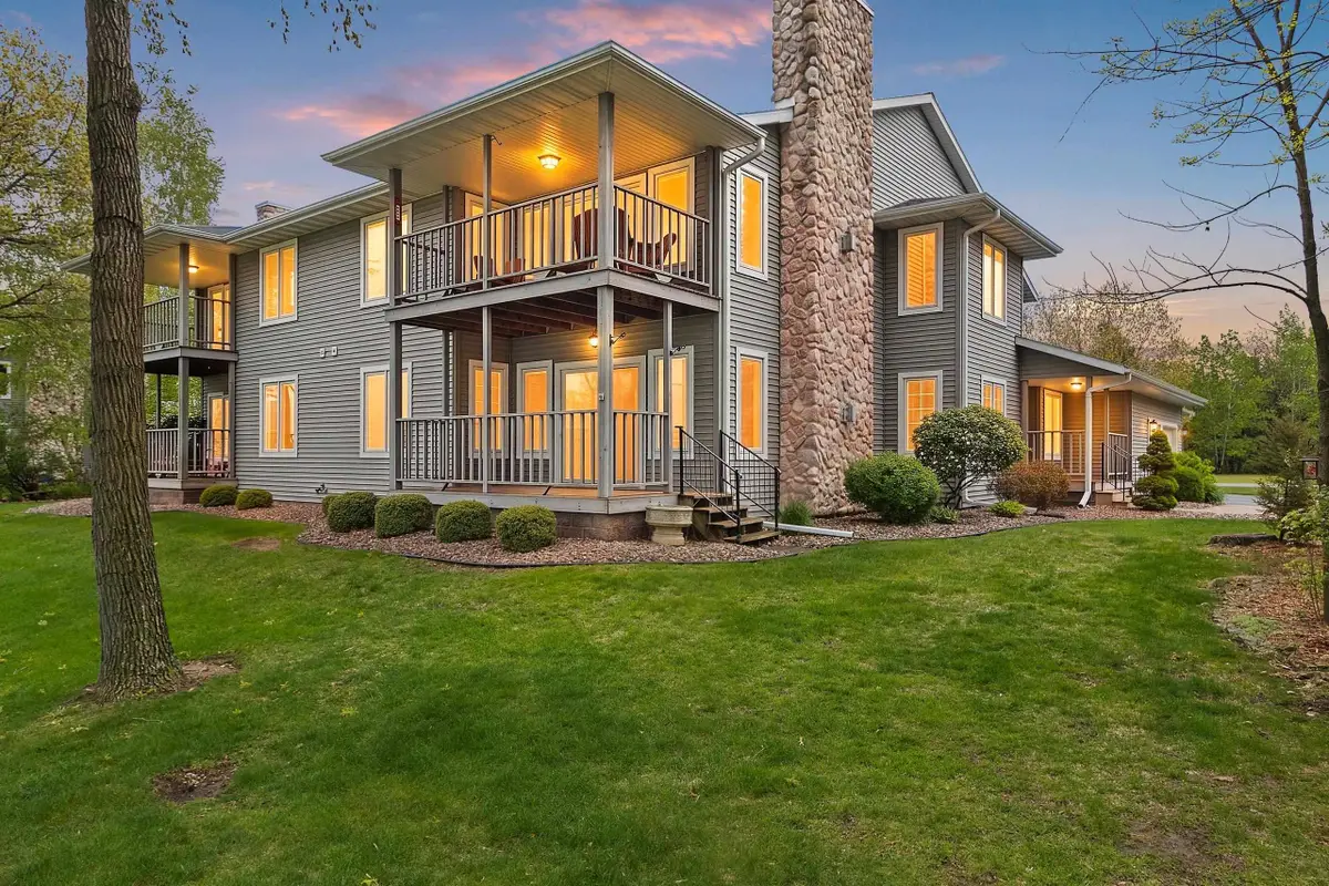 5307 Sunset Bluff Drive #A, Green Bay, WI 54311-9128 - #1