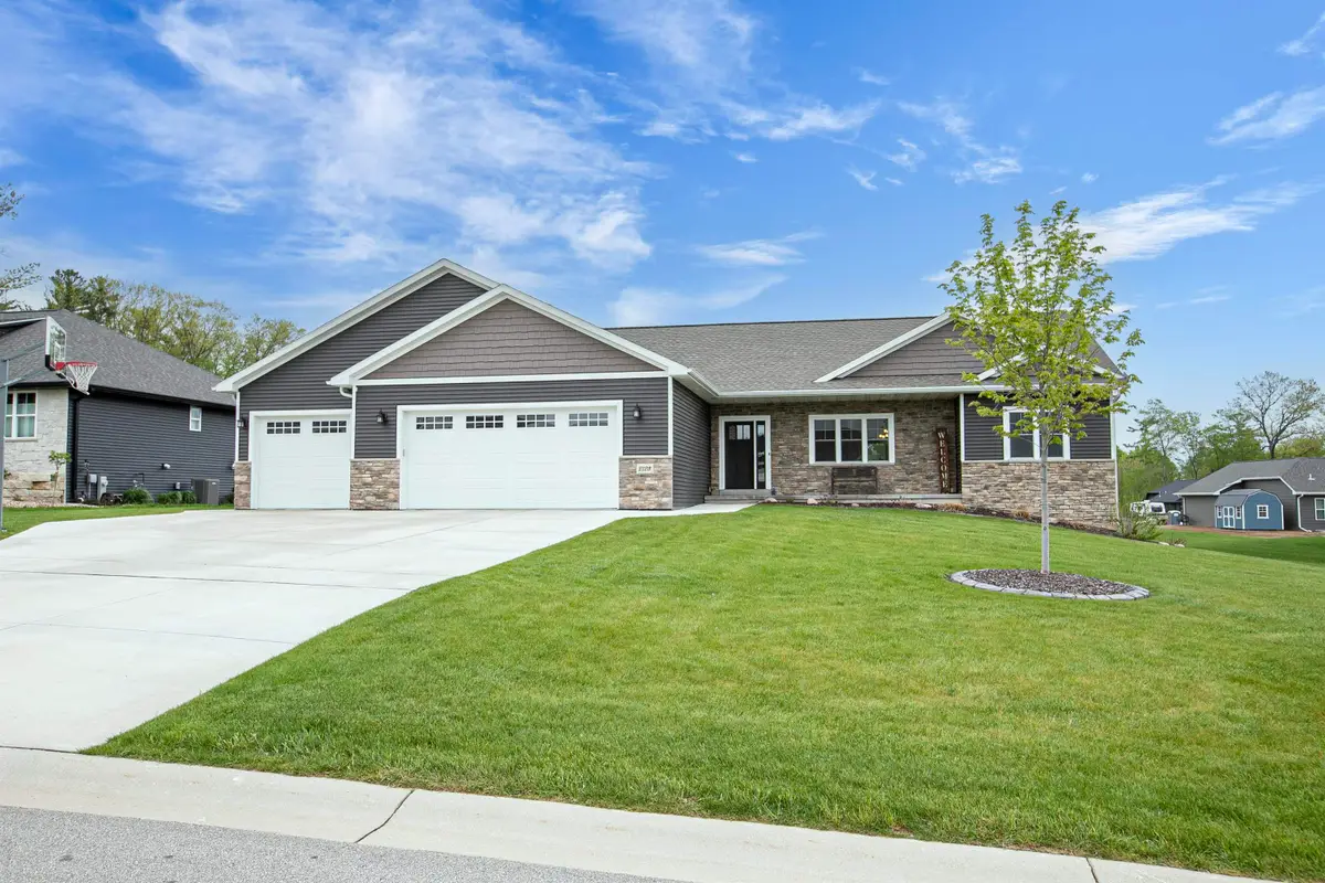 2128 Clover Field Drive, Green Bay, WI 54313 - #1