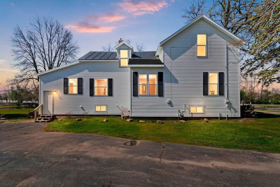 112 Scherer Avenue, Oconto, WI 54153 - #2